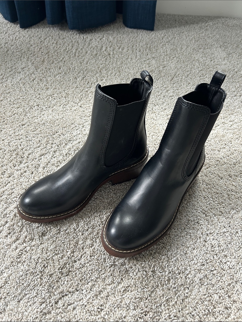 Women’s Chelsea boots